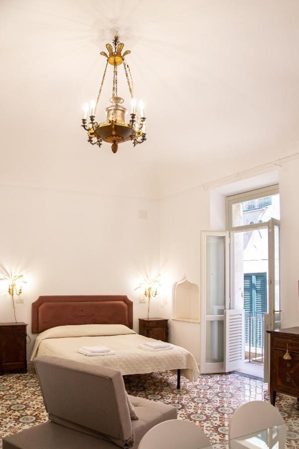 Honore De Balzac Alghero Esterno foto