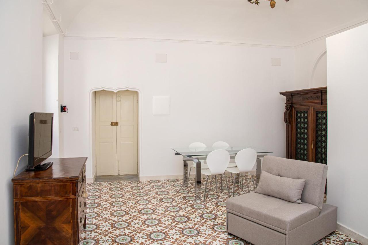 Honore De Balzac Alghero Esterno foto