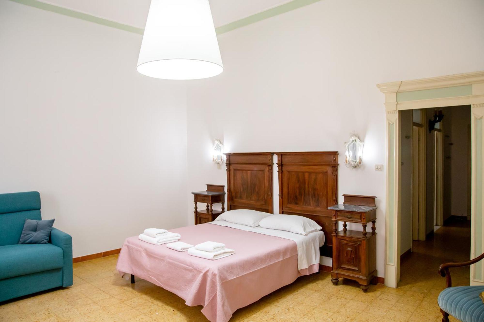 Honore De Balzac Alghero Esterno foto