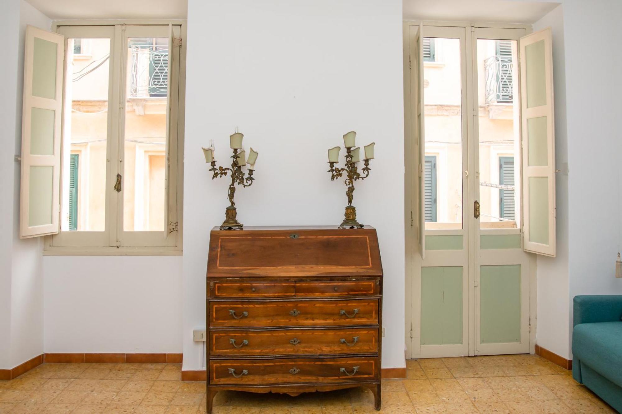 Honore De Balzac Alghero Esterno foto