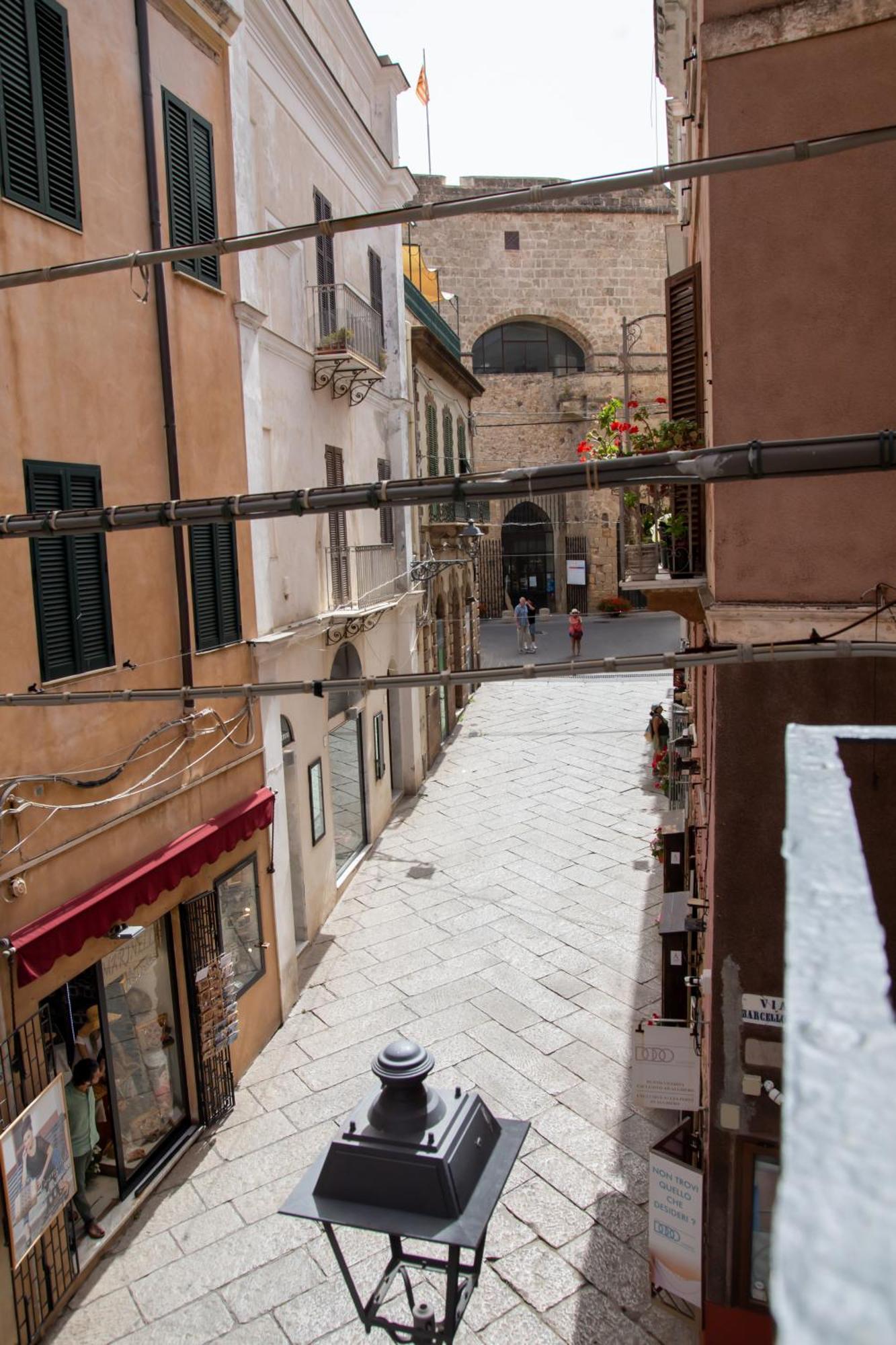 Honore De Balzac Alghero Esterno foto